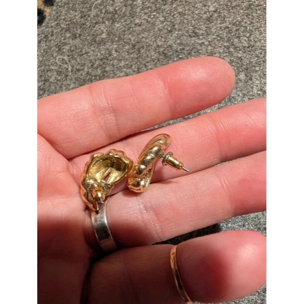 N/A gold cz